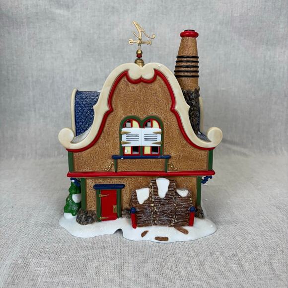 Department 56 North Pole Collection Augie’s Christmas Carols - Picture 3 of 8